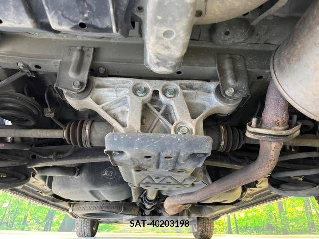 Toyota VOXY 2010-04 289332-19