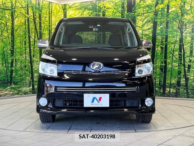 Toyota VOXY 2010-04 289332-15