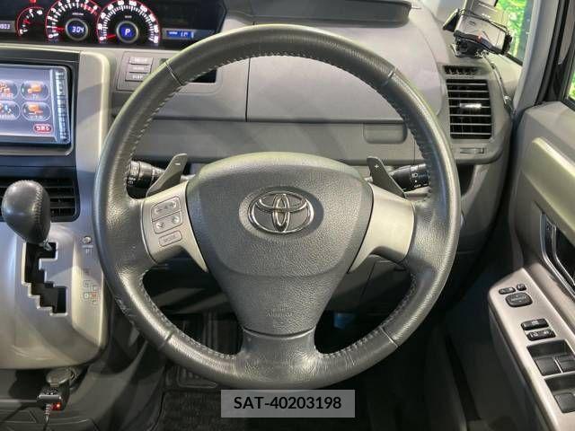 Toyota VOXY 2010-04 289332-12
