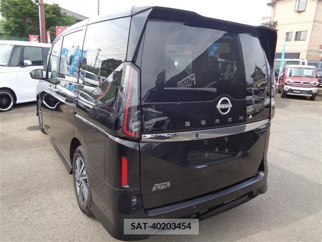 Nissan SERENA 2023-03 285587-4