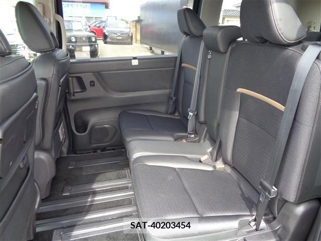 Nissan SERENA 2023-03 285587-8