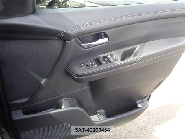 Nissan SERENA 2023-03 285587-25