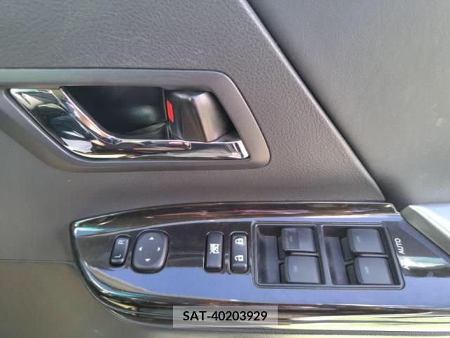 Toyota ALPHARD 2015-01 251515-19