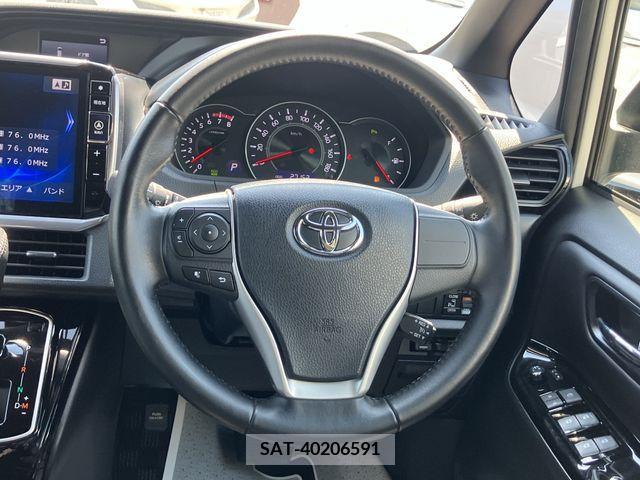 Toyota NOAH 2019-08 365133-12