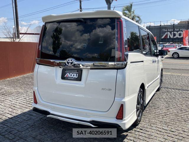 Toyota NOAH 2019-08 365133-6