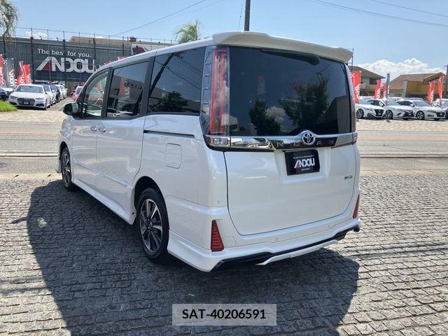 Toyota NOAH 2019-08 365133-3