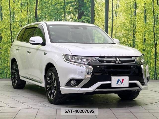 Mitsubishi OUTLANDER PHEV 2017-03 303556-16