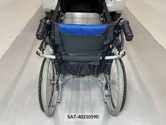 Toyota RACTIS 2012-12 380964-6