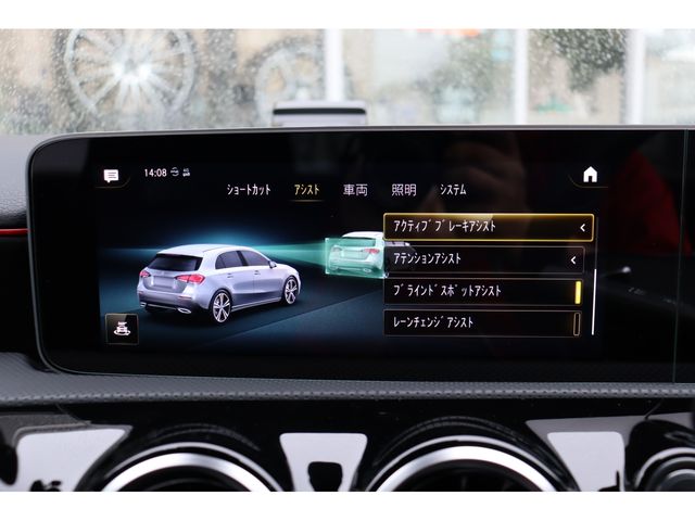 Mercedes Benz A-CLASS 2019-09 181584-9