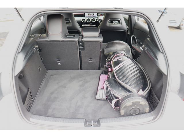 Mercedes Benz A-CLASS 2019-09 181584-22