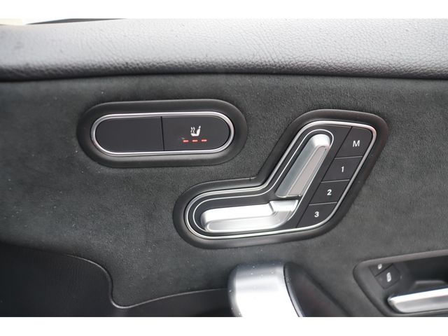 Mercedes Benz A-CLASS 2019-09 181584-7