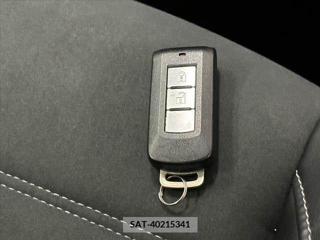 Mitsubishi OUTLANDER PHEV 2015-08 343458-6