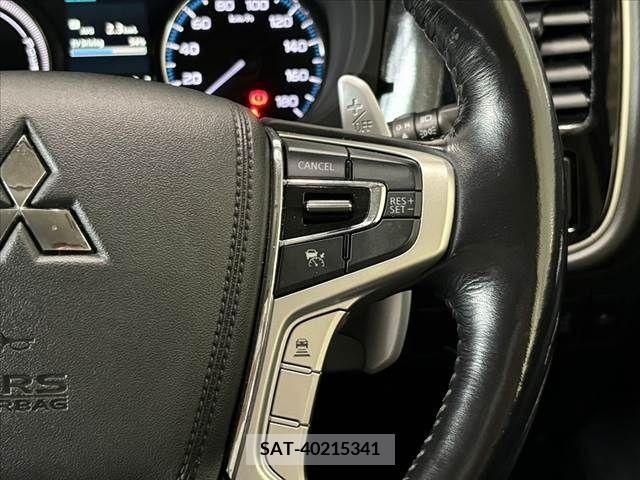 Mitsubishi OUTLANDER PHEV 2015-08 343458-5