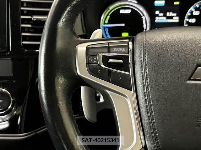Mitsubishi OUTLANDER PHEV 2015-08 343458-27