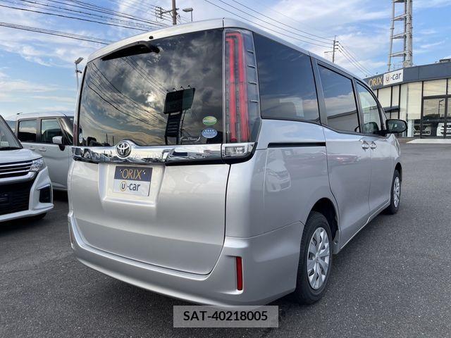 Toyota NOAH 2019-07 279530-2