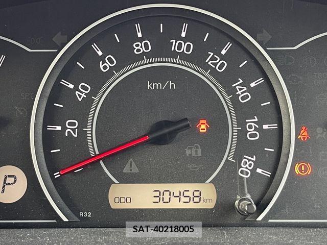 Toyota NOAH 2019-07 279530-6