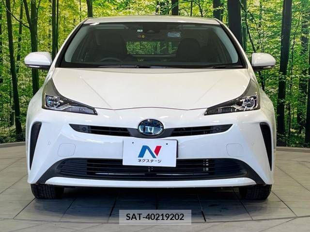 Toyota PRIUS 2019-04 282033-14