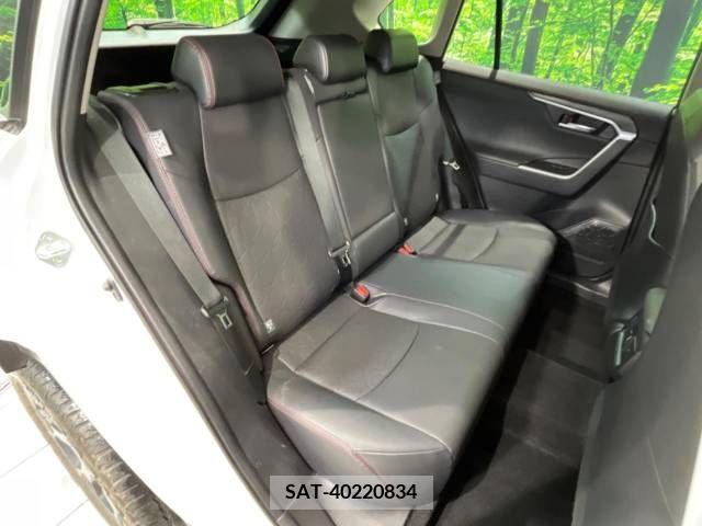 Toyota RAV4 2021-07 332596-9