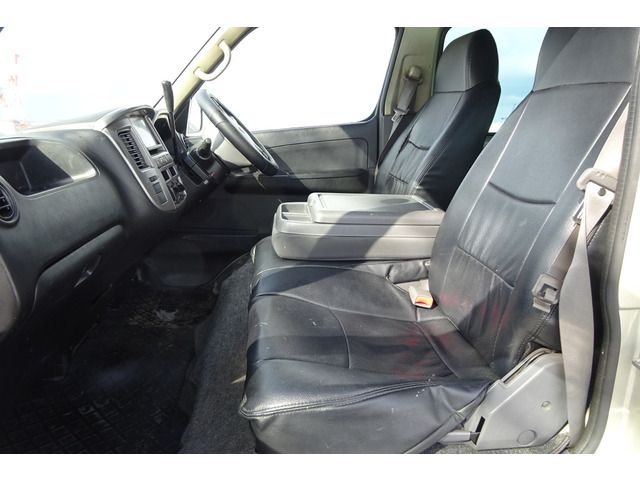 Nissan CARAVAN VAN 2011-04 21964-2