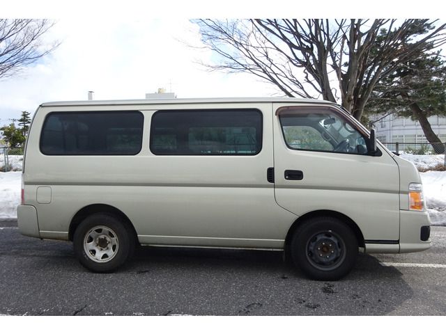 Nissan CARAVAN VAN 2011-04 21964-4
