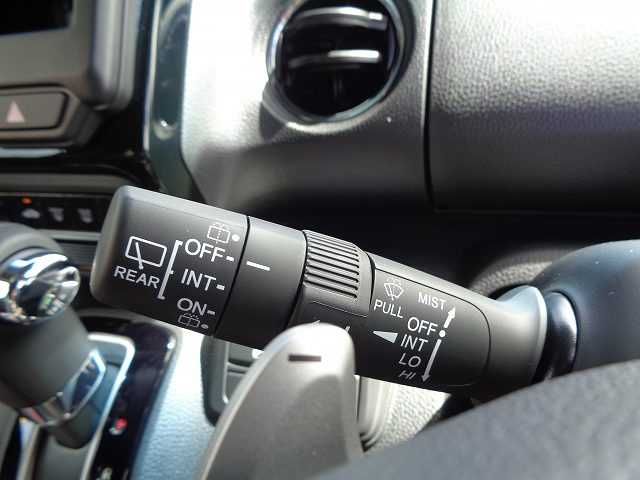 Honda N BOX CUSTOM 2022-10 23307-11