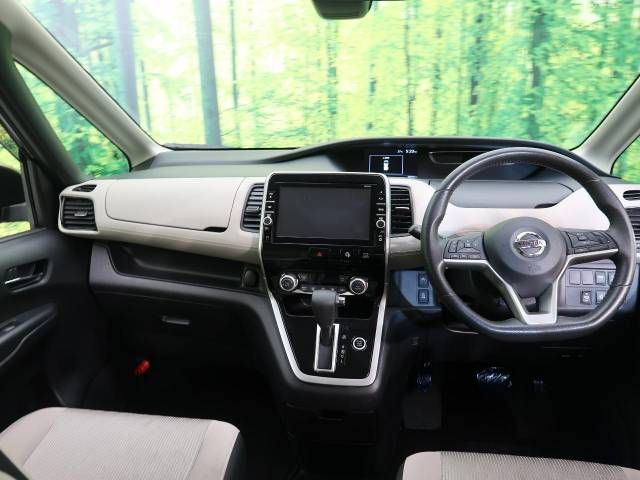 Nissan SERENA 2017-09 21298-1