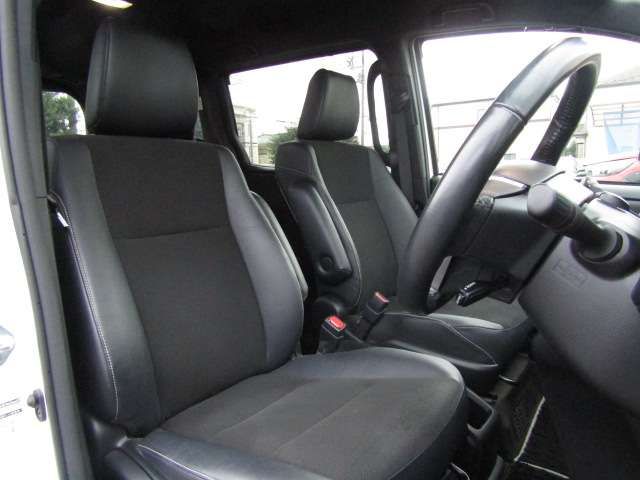 Toyota NOAH HYBRID 2018-09 12848-8