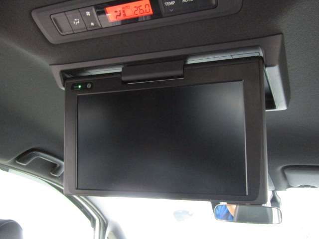 Toyota NOAH HYBRID 2018-09 12848-12