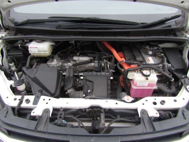 Toyota NOAH HYBRID 2018-09 12848-19