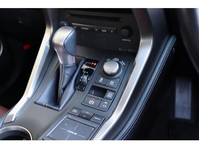 Lexus NX 2016-02 12856-15
