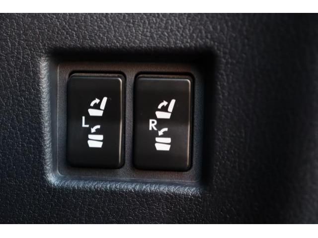 Lexus NX 2016-02 12856-26