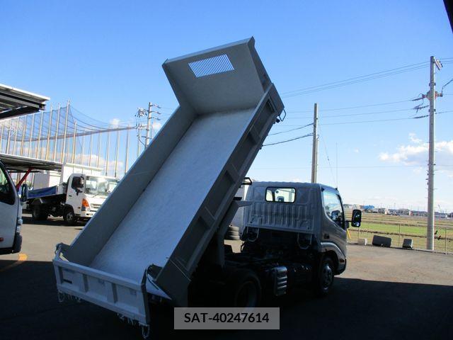 Hino DUTRO 2023-06 208477-6