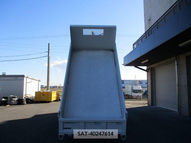 Hino DUTRO 2023-06 208477-7