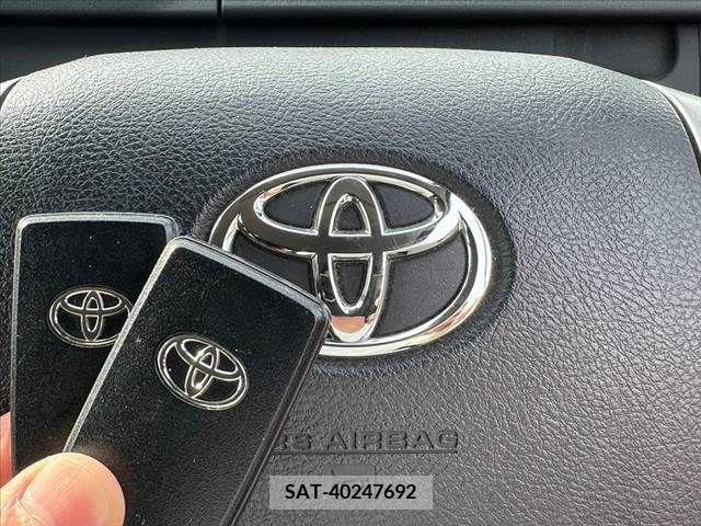 Toyota VOXY 2011-07 289013-3