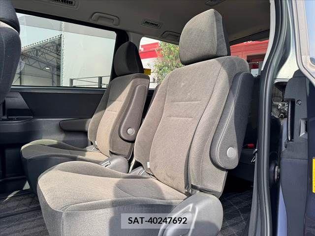 Toyota VOXY 2011-07 289013-17