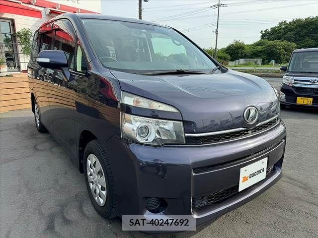 Toyota VOXY 2011-07 289013-7