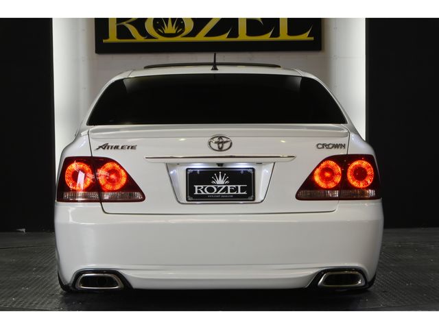 Toyota CROWN SEDAN 2006-07 6472-2
