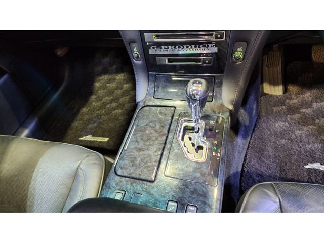 Toyota CROWN SEDAN 2006-07 6472-17