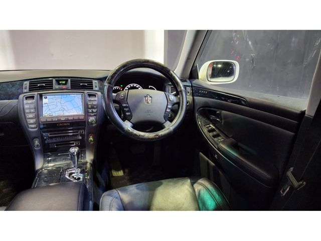 Toyota CROWN SEDAN 2006-07 6472-16