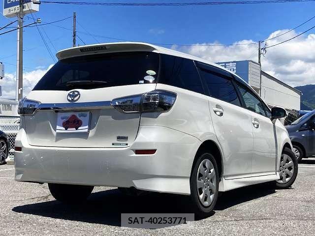Toyota WISH 2013-02 290203-2
