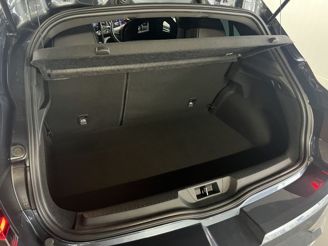 Renault MEGANE 2021-11 9082-17