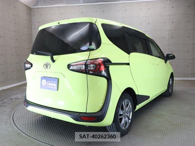 Toyota SIENTA 2018-10 244452-1