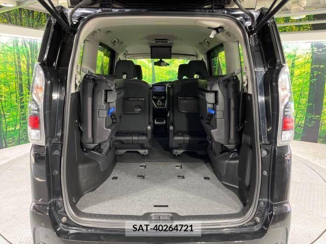 Nissan SERENA 2018-12 324963-11