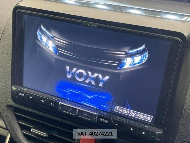 Toyota VOXY 2019-03 231757-2