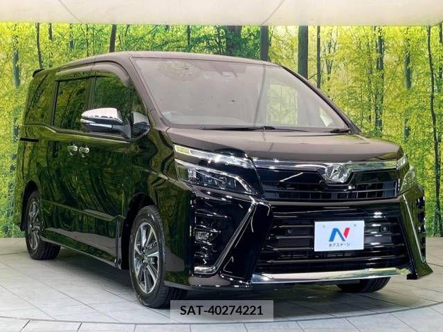 Toyota VOXY 2019-03 231757-17