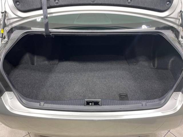 Toyota CROWN SEDAN 2013-03 192968-10