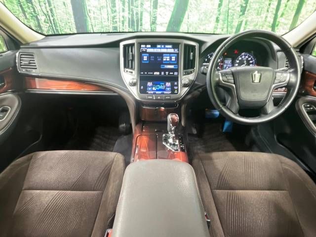 Toyota CROWN SEDAN 2013-03 192968-1