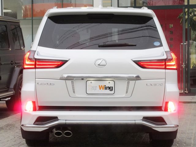 Lexus LX 2019-04 1864-11
