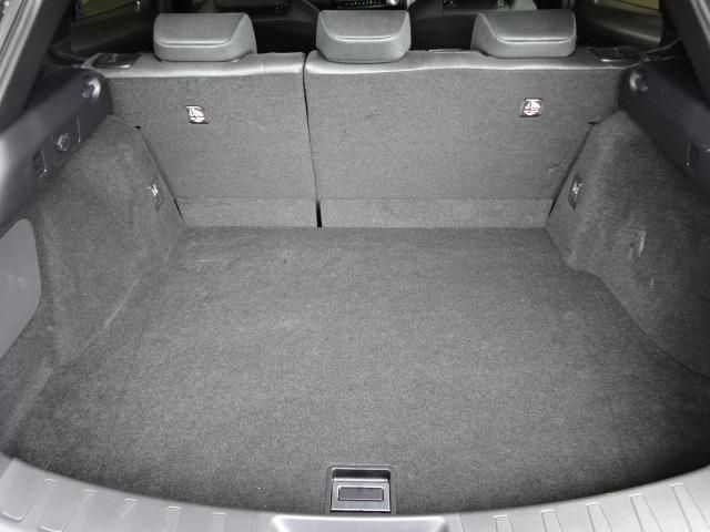 Lexus UX 2020-08 18086-19