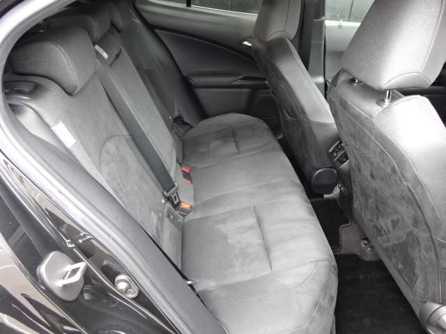 Lexus UX 2020-08 18086-11